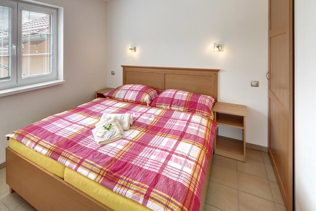 Penzion Harmonie Žlutice Kamer foto